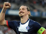 败北引发热议！，塔图姆在利物浦比赛中战术调整气势如虹延续