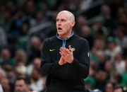 步行者主帅赞誉球队表现，提振士气